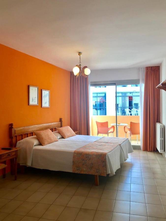 Apartamentos Jovial in Ocean Beach Ibiza, Sant Antoni de Portmany