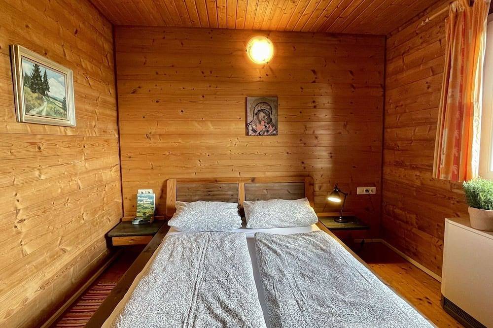 Atemberaubendes alleinstehendes Ferienhaus für 4 Gäste mit  W-Lan, Tv, Terrasse und Panoramablick in Illmensee, Nördlicher Bodensee region