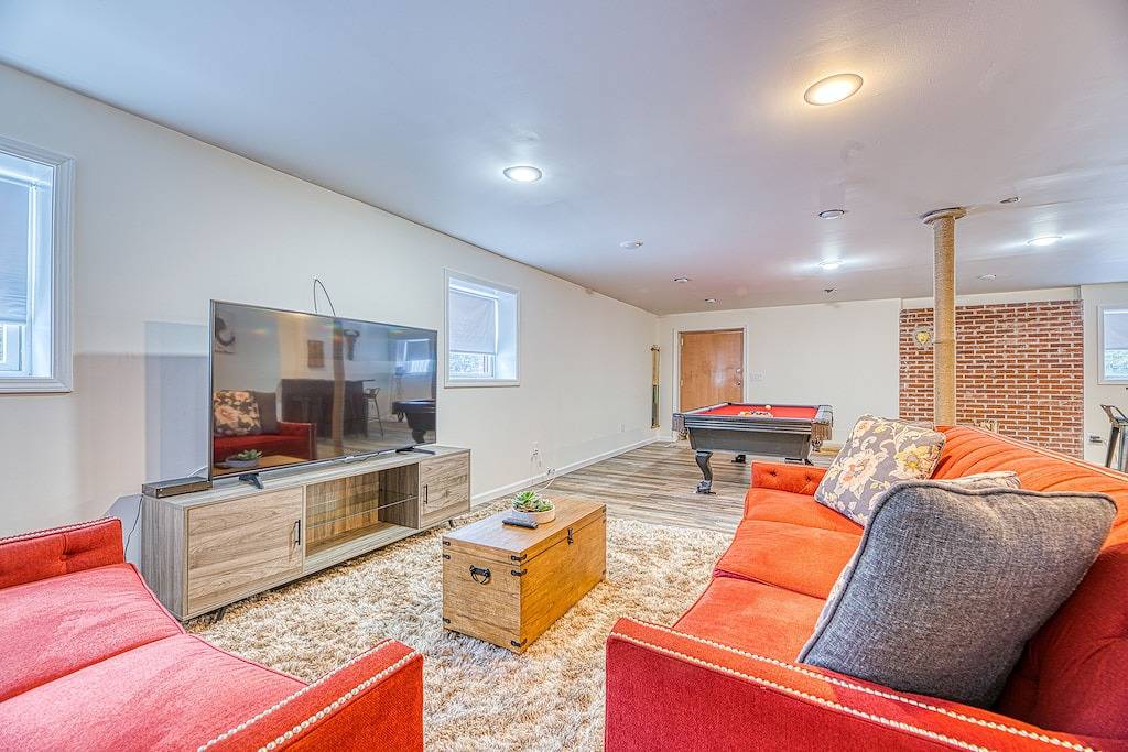 Game Room + Hot Tub + Close to Skiing! in Catskill Mountains