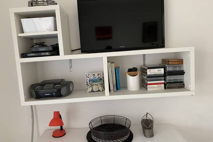 Ganze Wohnung, Geräumig, luftig moderne Wohnung im Erdgeschoss mit privater Terrasse und Garten in Pizzo, Vibo Valentia Provinz