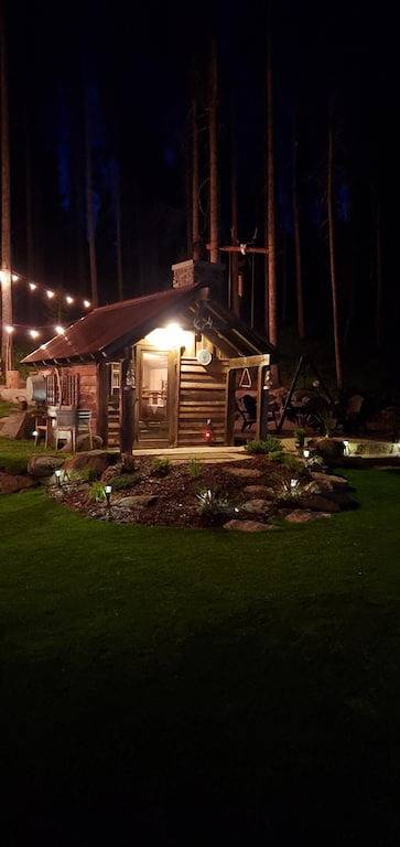 Luxury Summer Getaway-Abgeschieden, in der Nähe des Sees, schöne Aussicht in Anaconda-Deer Lodge County, Deer Lodge County