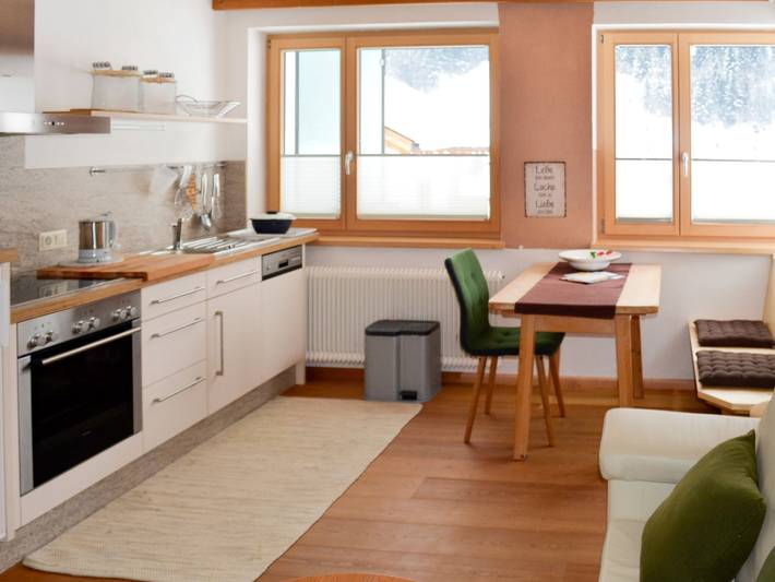Ferienwohnung für 3 Personen, mit Garten und Terrasse am Arlberg - 2