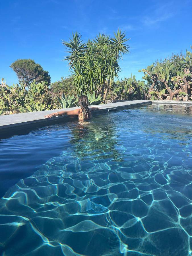 Location de vacances pour 4 personnes, avec jardin ainsi que jacuzzi et piscine à Ustica - 4