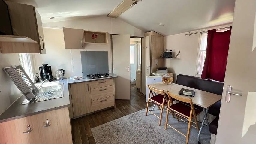 Camping für 4 Personen, mit Pool und Terrasse in Baden-Württemberg - 2