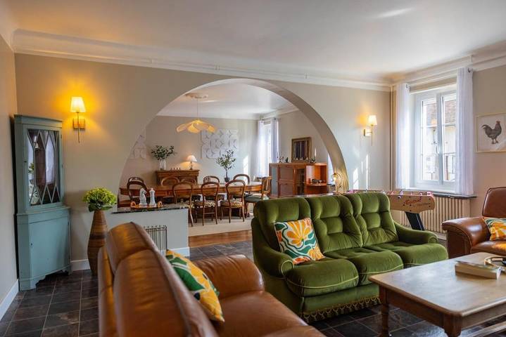 Location de vacances pour 12 personnes, avec terrasse et jardin à Sainte-Croix (Saône-et-Loire)