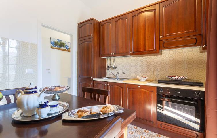 Entire holiday apartment, Cozy Beach Apartment with WiFi and AC in Villanova (Apulia), Ostuni