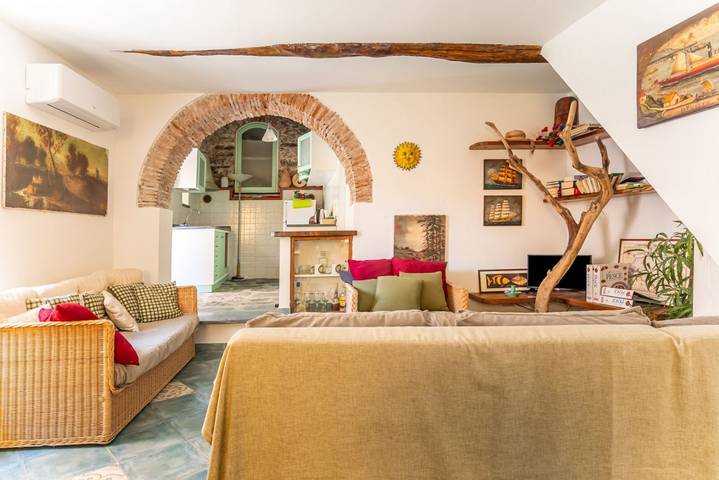 Apartamento entero, GuestHost - Altomare-Charming Flat in Cinque Terre in Riomaggiore, Riomaggiore Municipio