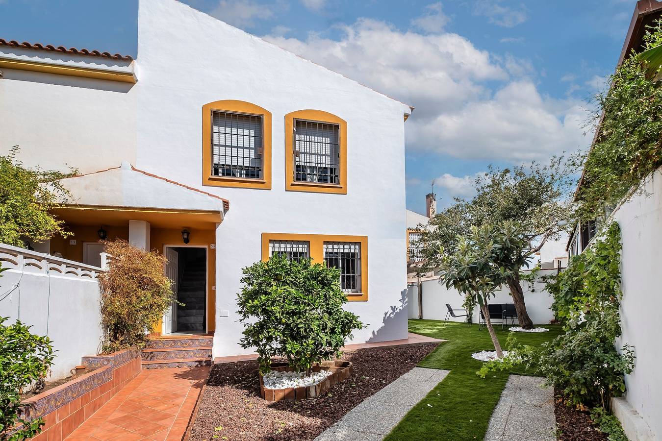 Holiday Home 'Brisa Del Mar' with Terrace, Garden & Wi-Fi in Vélez-Málaga, Costa del Sol