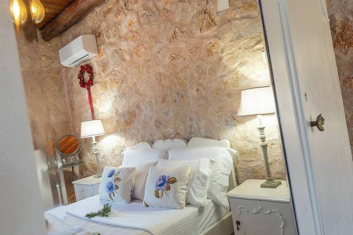 Private stone built villa.Pool and a truly magical view to the white mountains in Chania region
