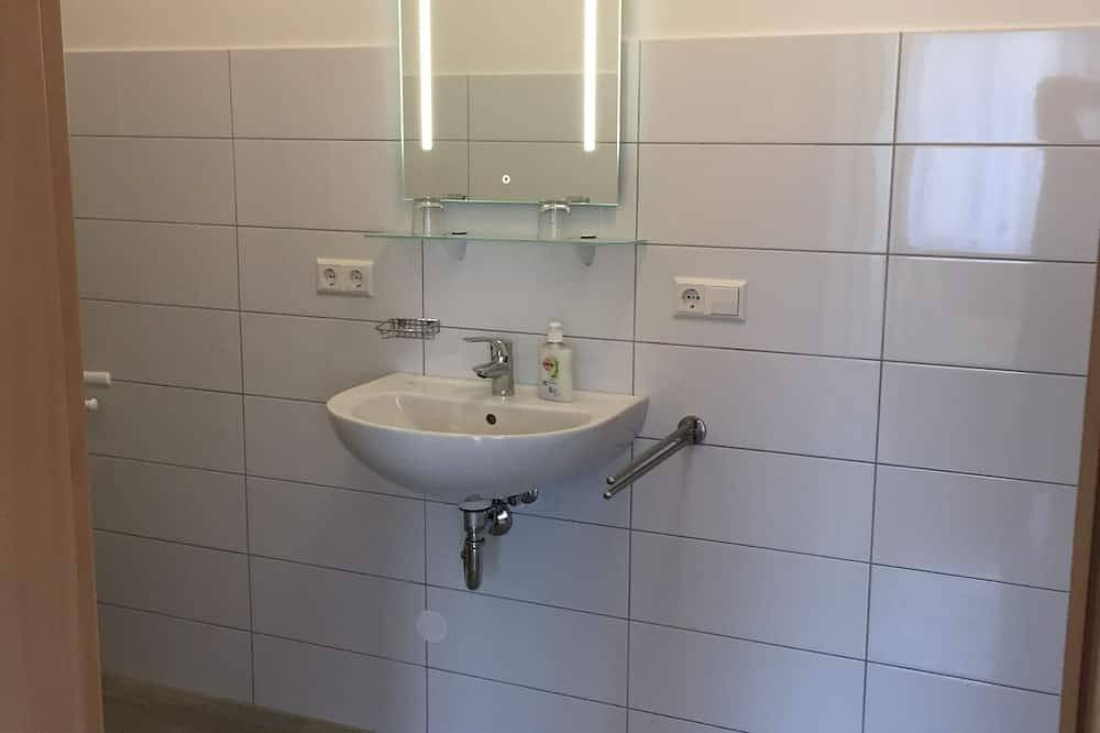 Ganze Wohnung, Ferienwohnung nähe Bodensee, neu renoviert in Ravensburger Spieleland, Meckenbeuren