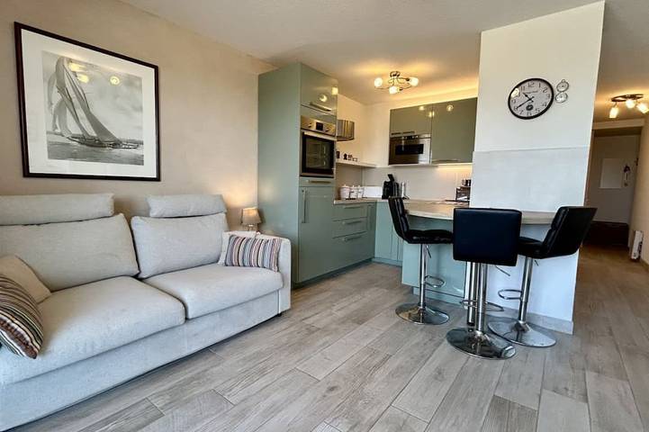 Apartamento entero, 🏖️ Les Pieds dans le Sable - Unique Apartment with Direct Beach Access in Le Crotoy, Región de Abbeville