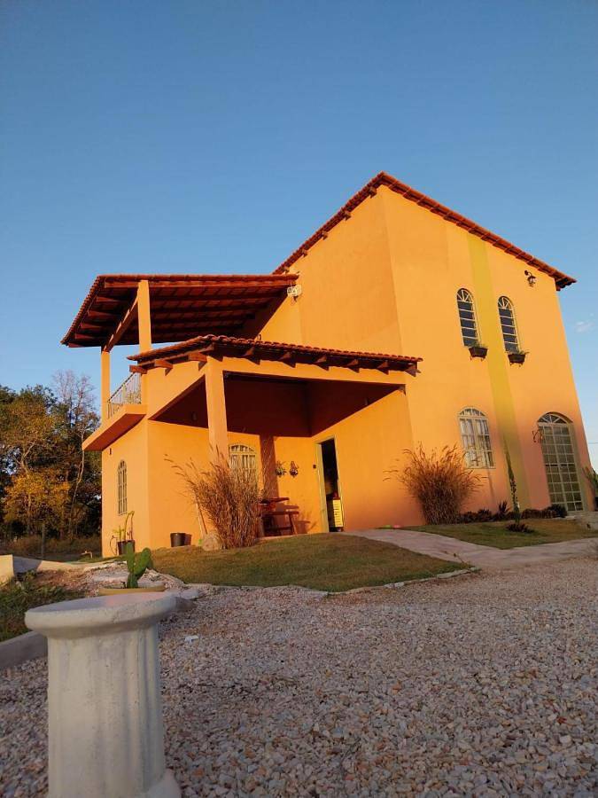 Casas e apartamentos de temporada para 5 pessoas, com piscina e jardim e ainda vista para o lago and vista, adaptado a crianças em Pirenópolis