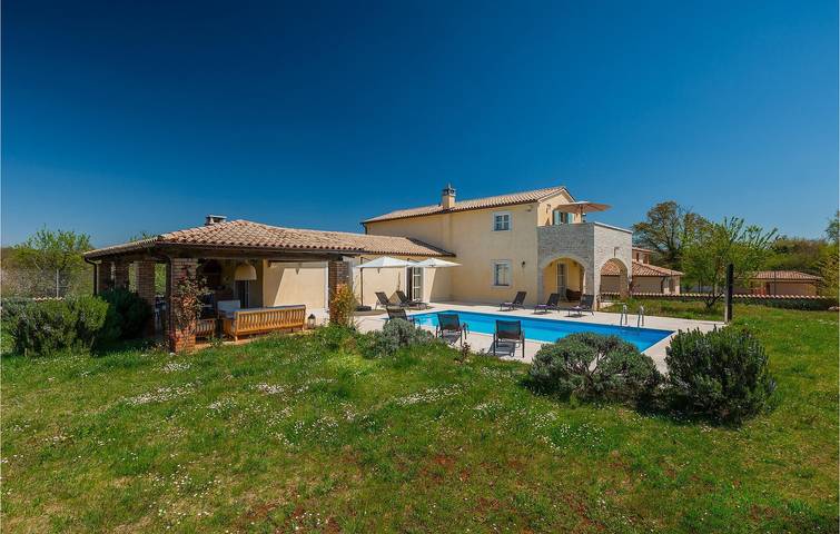 Ferienhaus für 10 Personen, mit Garten, mit Haustier