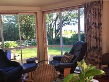 Holiday Home for 14 People in Wellington, Photo 4