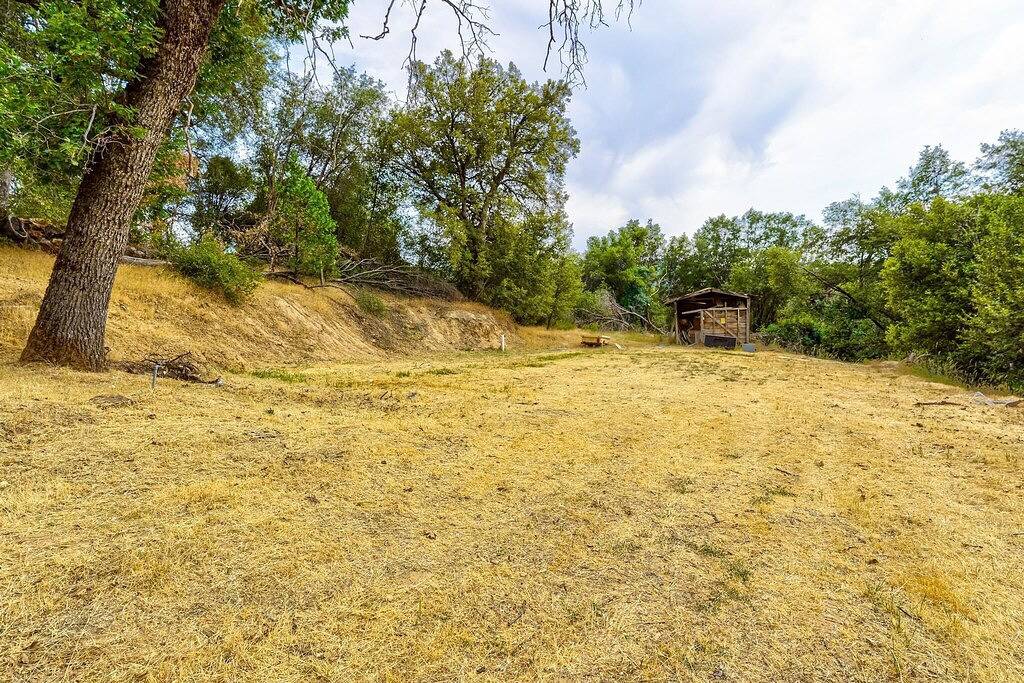 Rustikales Ponderosa Blockhaus in Yosemite Forks, Madera County