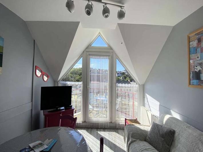 Gîte pour 4 personnes, avec terrasse et jardin, adapté aux familles dans Casino de Perros-Guirec - 3