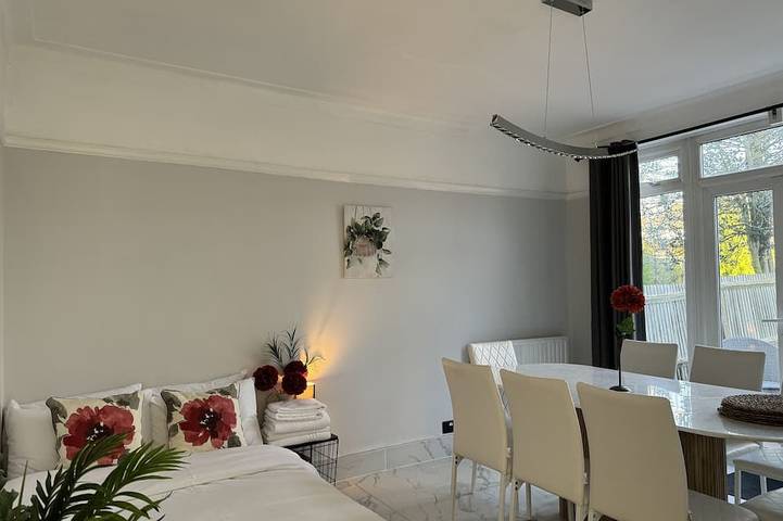 Location de vacances pour 7 personnes, avec jardin et terrasse dans Surbiton - 2