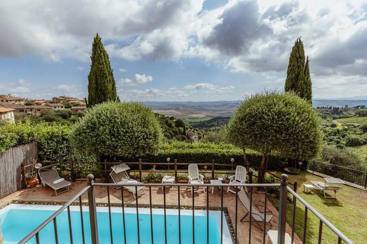 Hôtel pour 2 personnes, avec piscine et terrasse ainsi que jardin et vue - 1