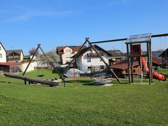 Ferienhaus für 14 Personen, mit Balkon und Terrasse sowie Garten und Pool in Augsburg und Umgebung - 4