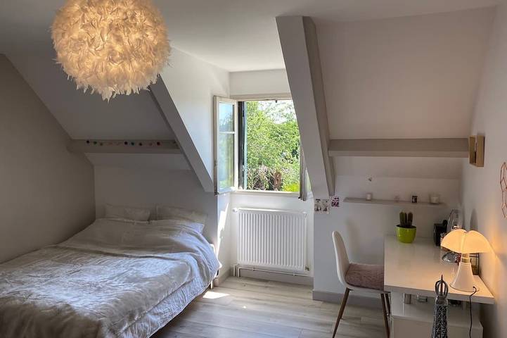 Location de vacances pour 8 personnes, avec jardin à Bougival - 3