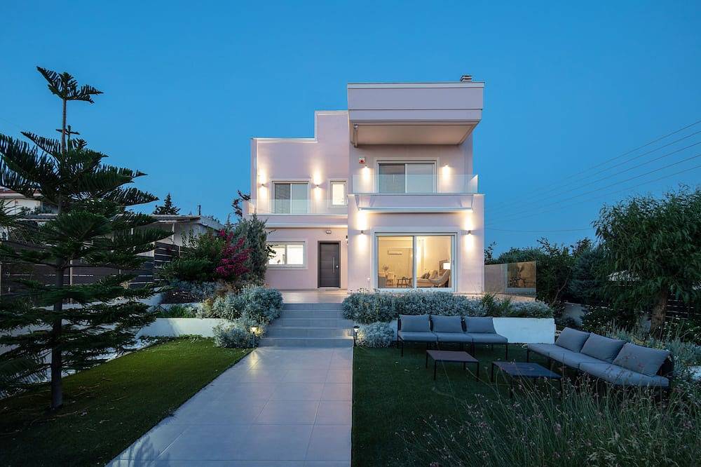 Athens Riviera/ Panoramic Villa I Lagonissi/Peaceful/Sea View/Beaches in Kalyvia Thorikou, East coast of the Attika region