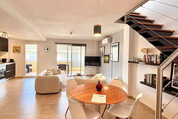 Ferienwohnung für 4 Personen, mit Balkon und Terrasse in Colònia de Sant Jordi