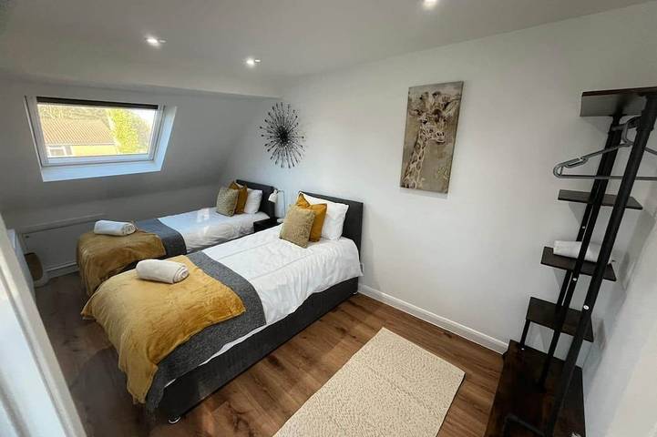 Woodfield Cottage, 3Br, Free Wifi, parking, Close to Gatwick in Crawley, Sussex de l'Ouest
