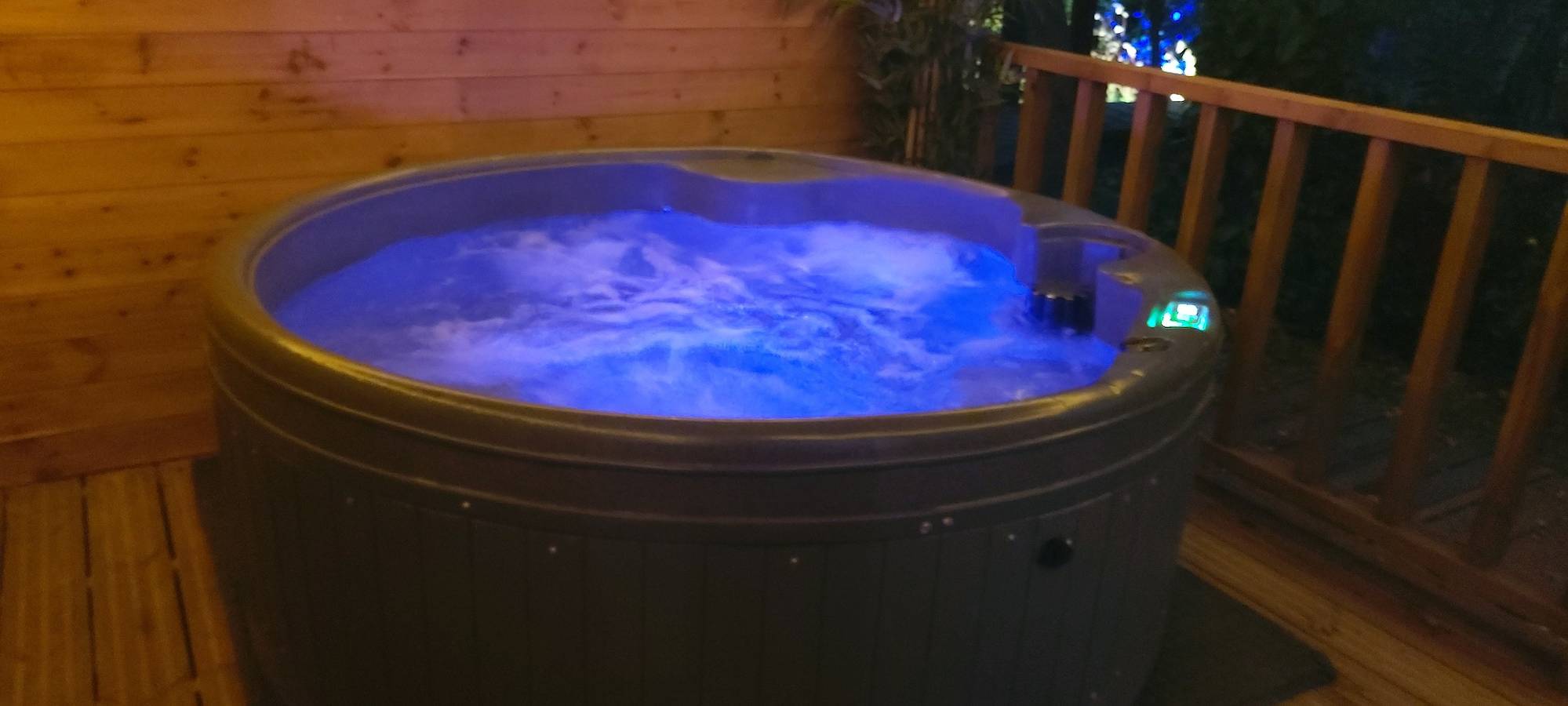 Beautiful 1-Bed Cabin in Newmarket in Brinkley (Cambridgeshire), Cambridgeshire