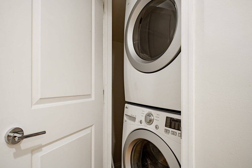 Ganze Wohnung, H St. Suite 2-Br / Dc Streetcar / Union Station in Capitol Hill, Washington D.C.