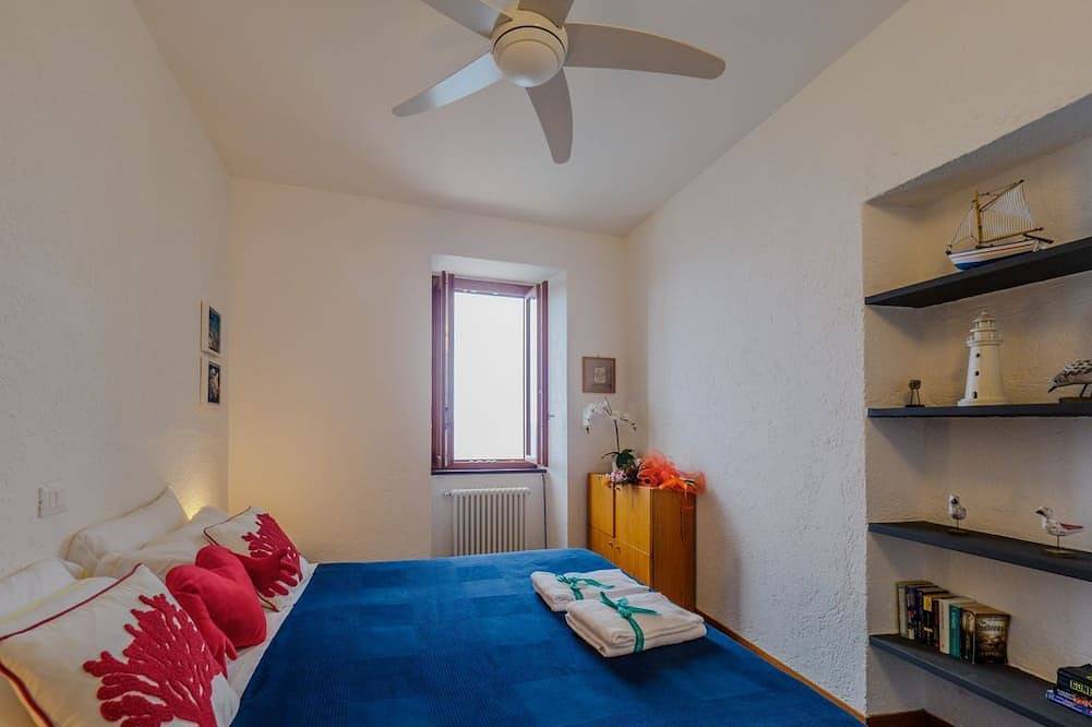 Entire apartment, Il Baluardo Sea View Apartment on the Cliff in Manarola, Riomaggiore Municipality