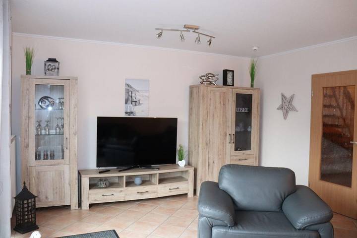 Ferienhaus für 4 Personen, mit Terrasse und Garten in Norddeich - 2