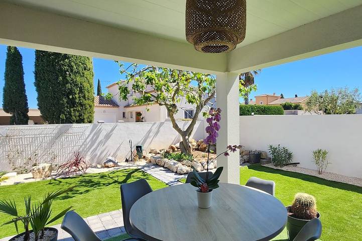 Villa für 8 Personen, mit Garten - 1