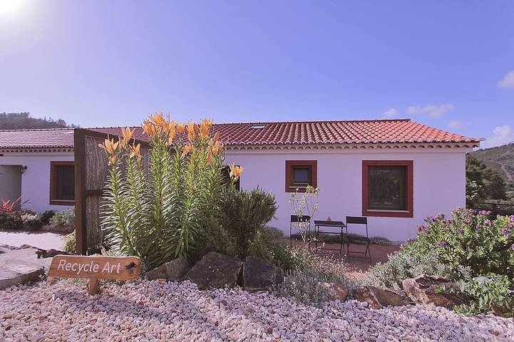 Ferienwohnung für 4 Personen, mit Pool und Balkon sowie Garten - 1