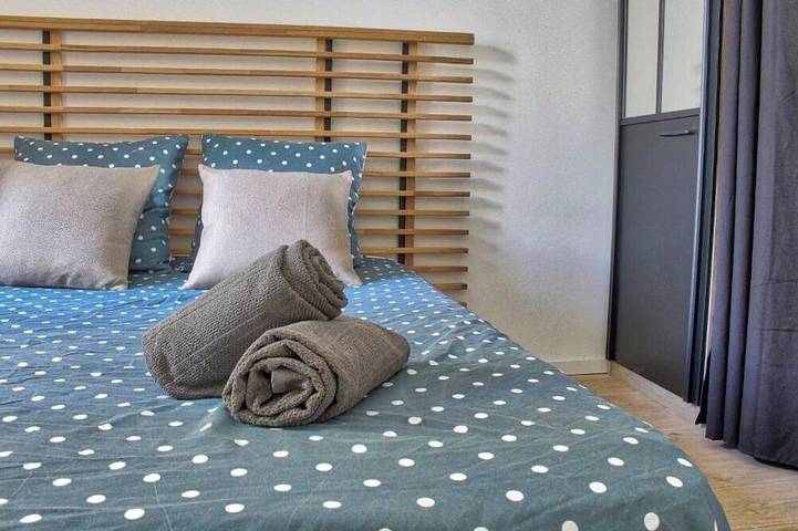 Location de vacances pour 8 personnes, avec jardin et terrasse à Lormont - 3