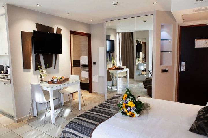 Appart’hôtel pour 6 personnes, avec balcon