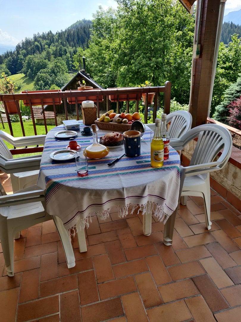 Chambre d’hôte pour 2 personnes avec balcon in Queige, Région d'Albertville
