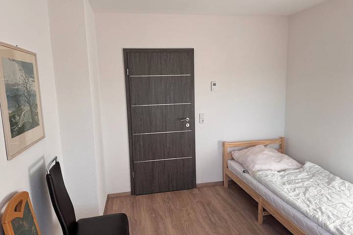Ganze Wohnung, Schöne Wohnung Meuselwitzer Str. 7, Penkwitz, Eg links, in Elsteraue, Burgenlandkreis