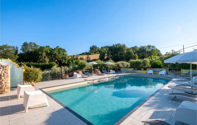 Appartement de vacances entier, Appartement de vacances pour 2 personnes avec piscine in Montefiore dell'Aso, Province d'Ascoli Piceno