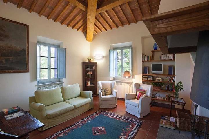 Agriturismo per 9 persone, con giardino in Chiusi