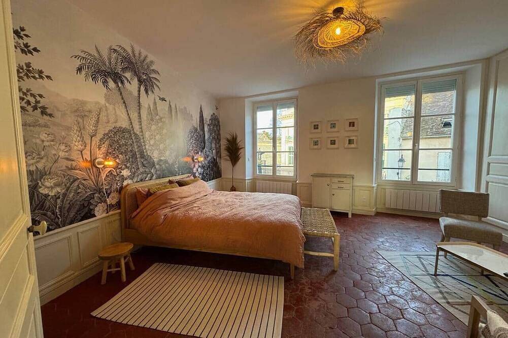Entire apartment, Odilon - Elegant suite for 2 - central Provins in Provins, Seine-et-Marne