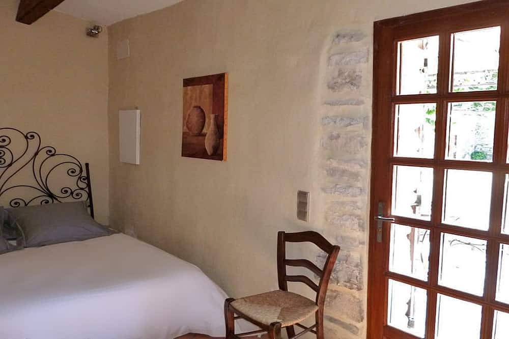 Suite Margot, charmantes Ferienhaus für Paare mit Pool in Carnas, Mittelmeerküste (Frankreich)