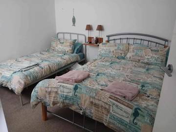 Holiday Letting for 5 People in Portrush, County Antrim, Photo 1