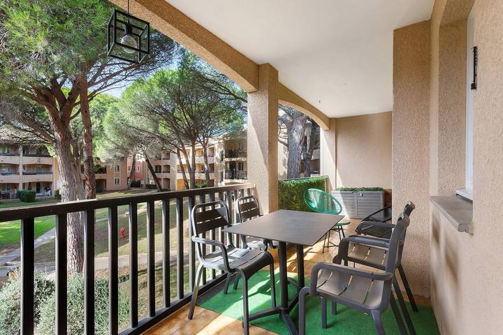 Appartement entier, Appartement 'Valescure 2 Pièces Saint Raphael' avec Wi-Fi in Saint-Raphaël, Côte méditerranéenne (France)