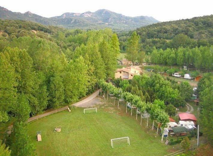 Bungalow para 4 personas, con Terraza y Jardín en Garrotxa