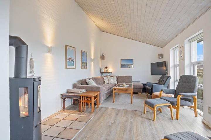 Beautiful holiday home in West Jutland - perfect for family holidays in Hvide Sande, Holmsland Klit