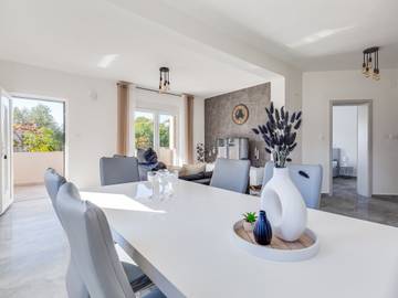 Ferienhaus für 8 Personen, mit Terrasse und Garten in Zadar