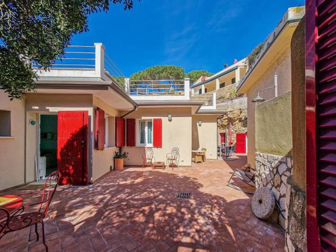 Appartement 'Villa Galatea La Conchiglia' met zeezicht en privé terras, foto 14