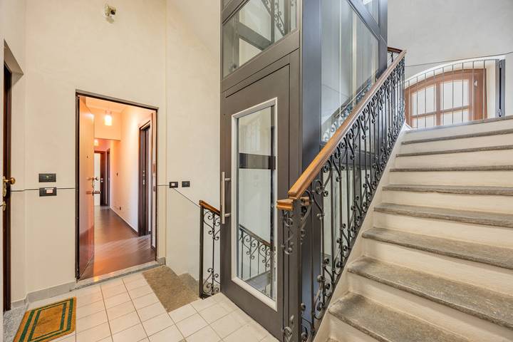 Ganze Wohnung, Eleven Maison [Centro Cuneo zona sferisterio] in Cuneo, Cuneo Provinz