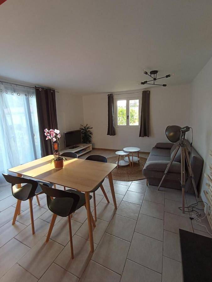 Location de vacances pour 4 personnes, avec jardin, adapté aux familles à Castelculier