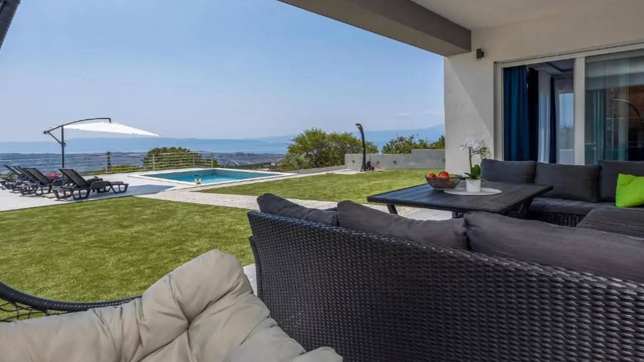 Villa für 8 Personen (220 m²) in Smrika in Crikvenica, Primorje-Gorski Kotar